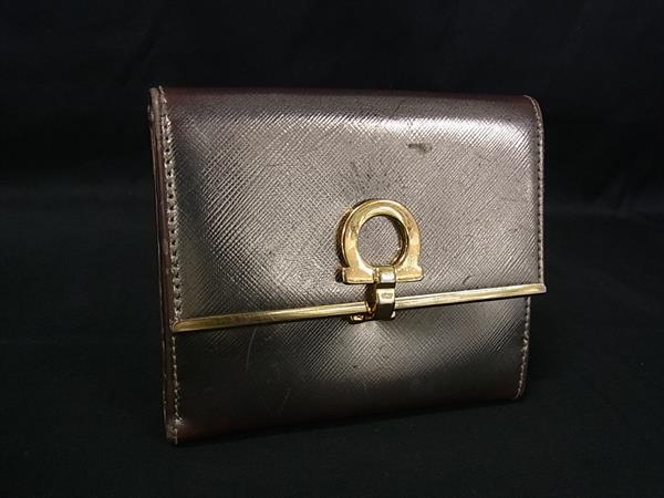 Salvatore Ferragamo フェラガモ IL-22 4639 ガンチーニ レザー 二つ折り 財布 ウォレット 札入れ 小銭入れ ゴールド系 DK7647拍卖