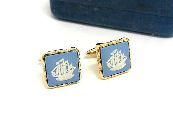 ■美品■ WEDGWOOD ウェッジウッド ジャスパー カフスボタン カフリンクス アクセサリー メンズ ライトブルー系×ゴールド系 DJ5093拍卖