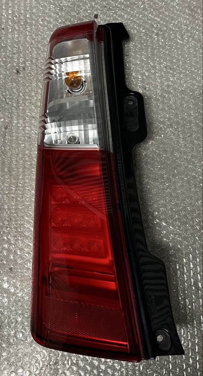 スズキ ワゴンR MH34S 純正左側テールランプ 助手席側 拍卖