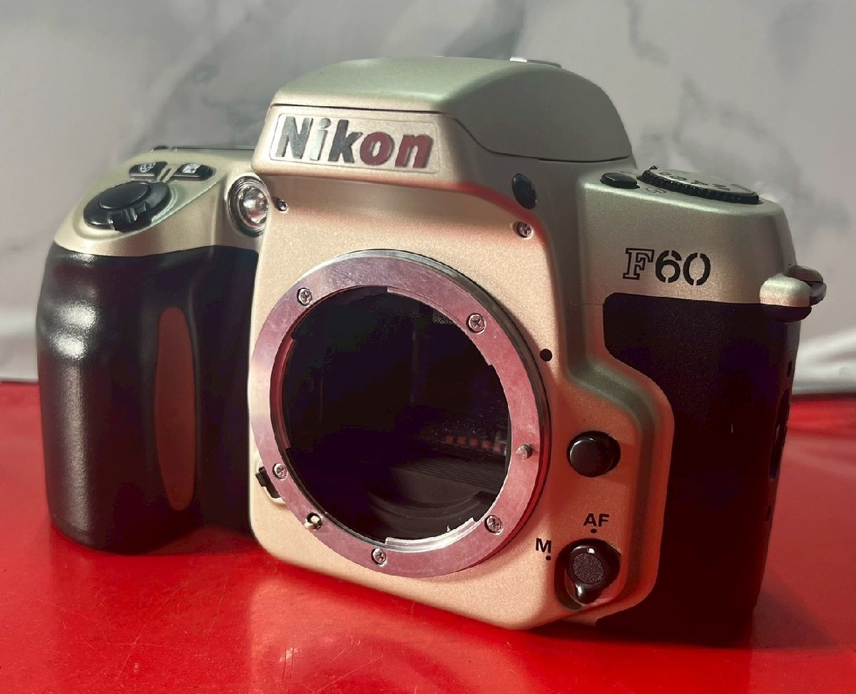 ● Nikon ニコン F60 本体 ボディのみ 一眼 フィルム カメラ 現状品 (通電可)拍卖