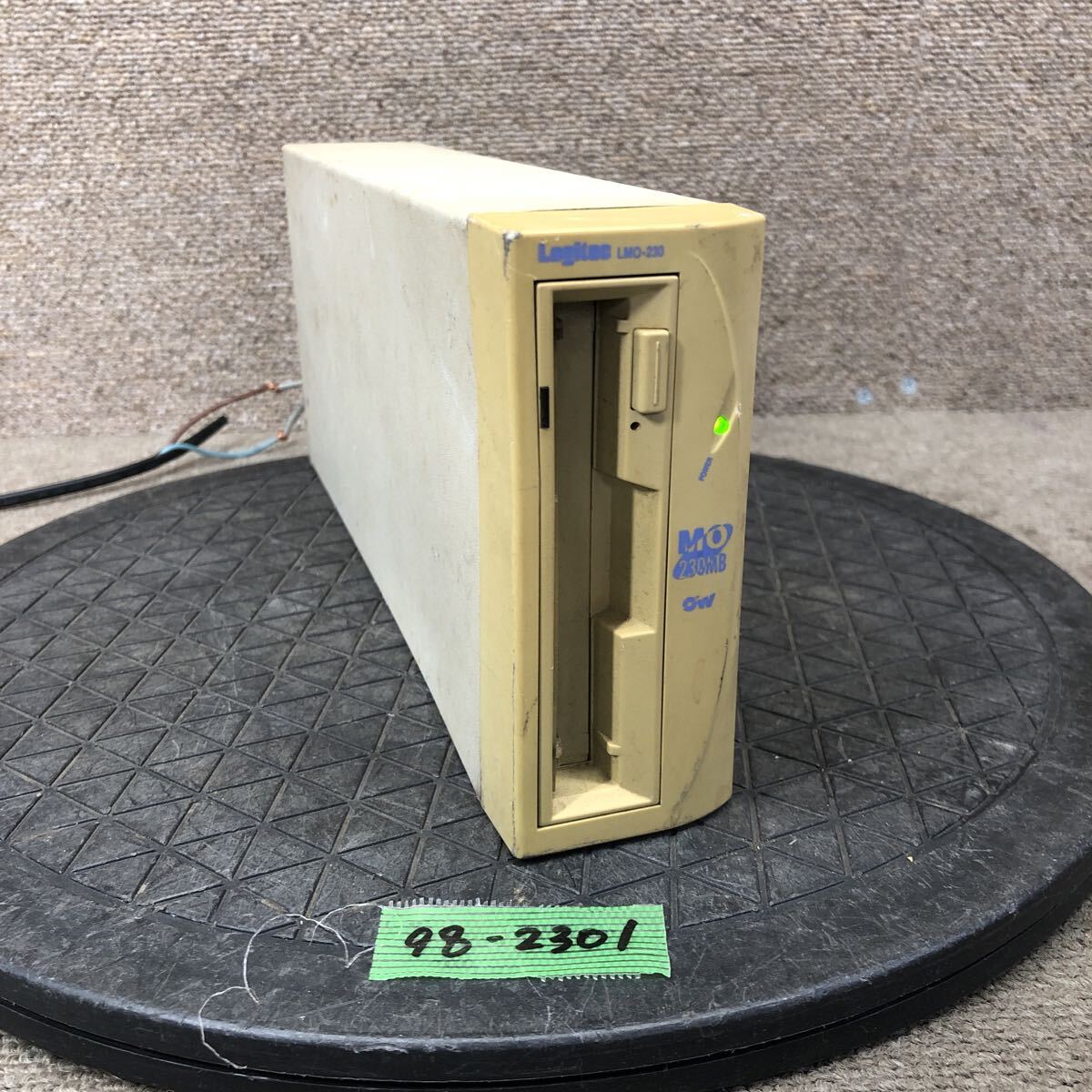 98-2301 激安 レトロPC パーツ 外付け MOドライブ 230MB Logitec ロジテック LMO-230H SCSI 通電.電源オン.オフok ジャンク拍卖