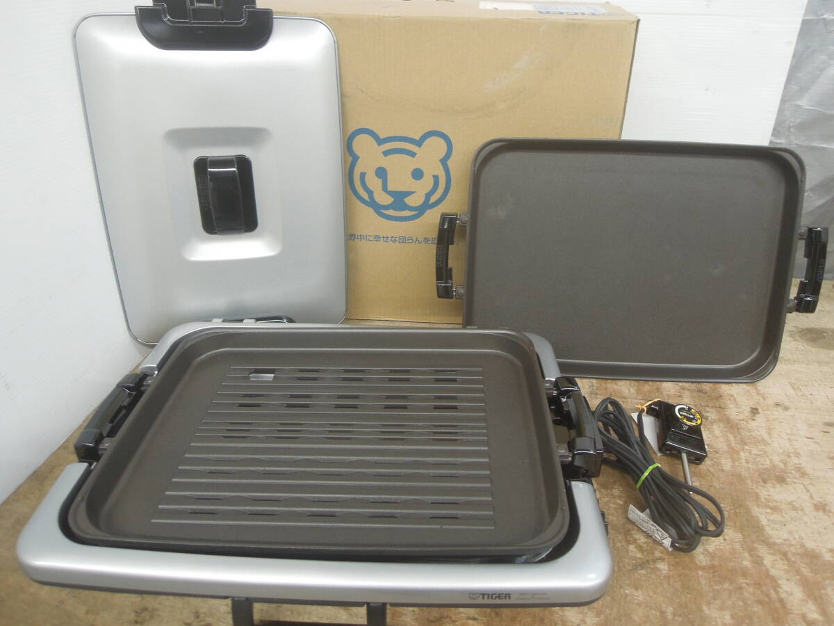 ♪TIGER タイガー ホットプレート CRV-C200 2019年製 動作確認 送料は説明欄※ジャンク品扱い ■140拍卖