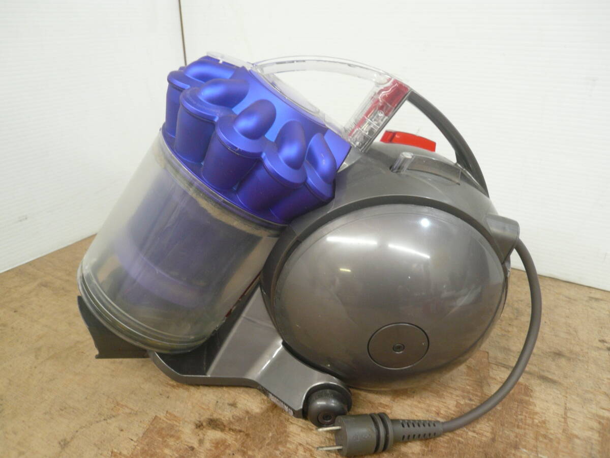 ♪dyson ダイソン サイクロン式 クリーナー DC48 吸引確認 コード戻らず タイヤ外れ 送料は説明欄※ジャンク品扱い ■100拍卖