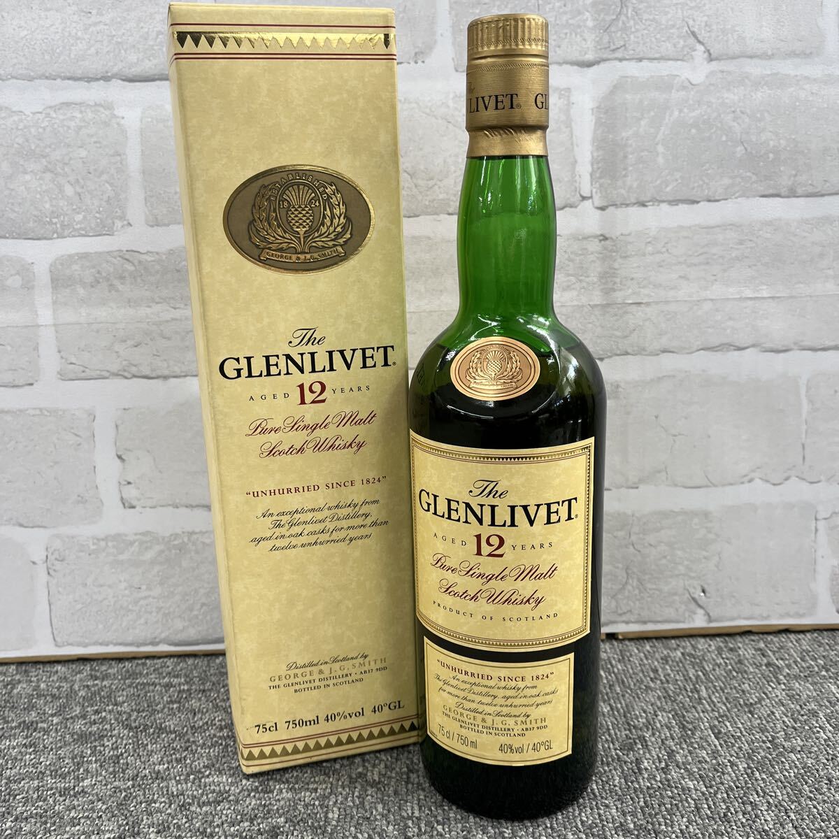 ☆未開栓☆ GLENLIVET 12年 グレンリベット シングルモルト スコッチウイスキー 750ml 40% 箱付 古酒 TK3069拍卖