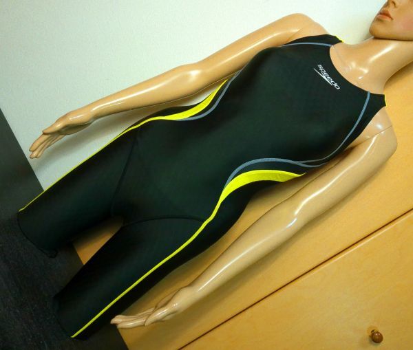 中古品☆SPEEDOスピード♪ハーフスパッツ競泳水着Mサイズ 水着&レオタード3着まで同梱可 出品商品10点落札送料無料拍卖