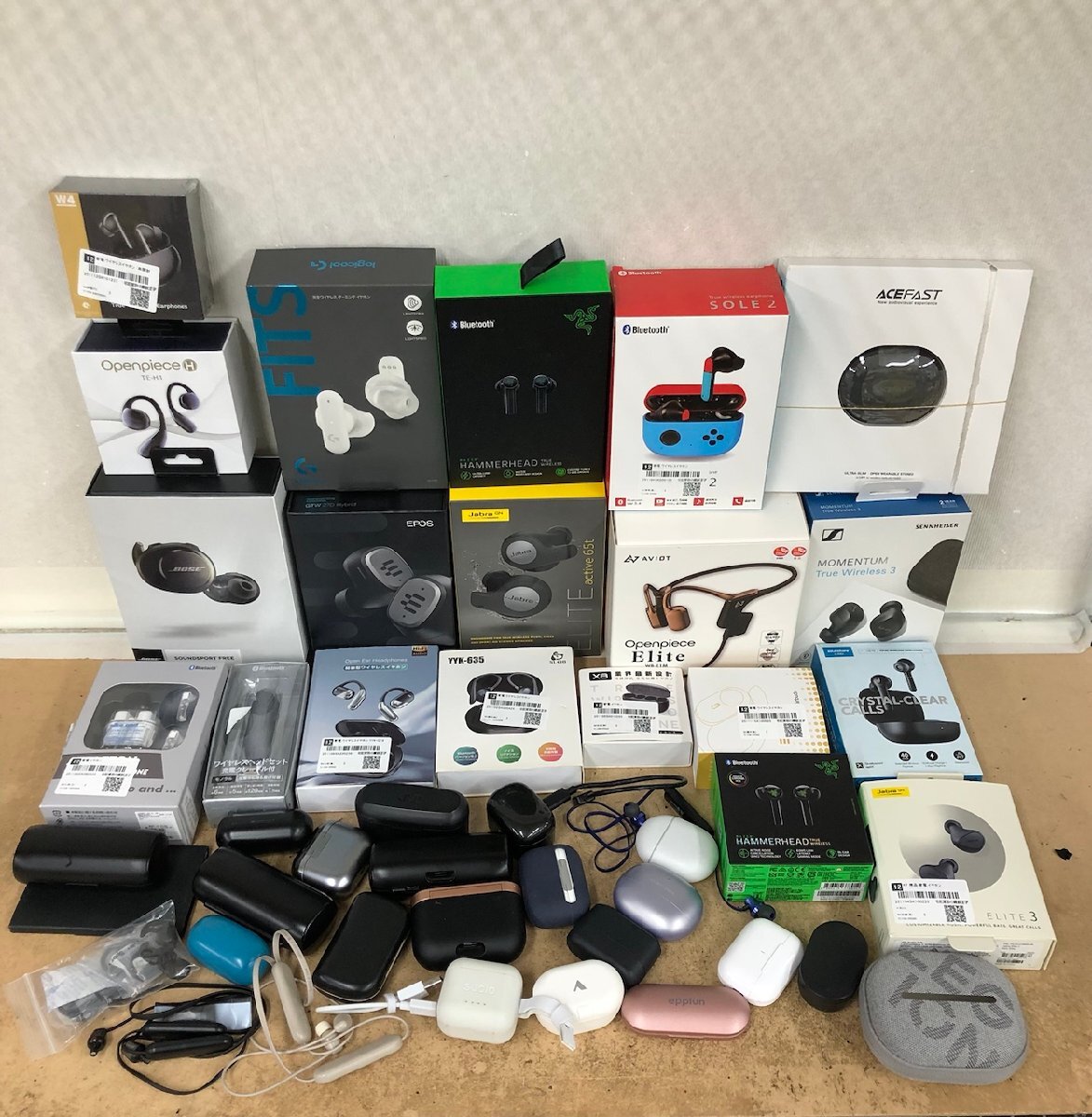 【ジャンク】イヤホン ヘッドホン 等 まとめ売り SoundCore SONY ELECOM BOSE Air pods JVC AVLOT logicool 他 多数 251107SK030143拍卖