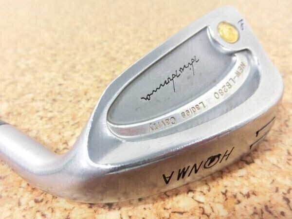 レディース♪HONMA ホンマ Hiro Honma NEW-LB-280 Ladies Cavity 金モグラ ウェッジ 11番 純正カーボンシャフト 2星 FLEX-L 中古品♪H0135拍卖
