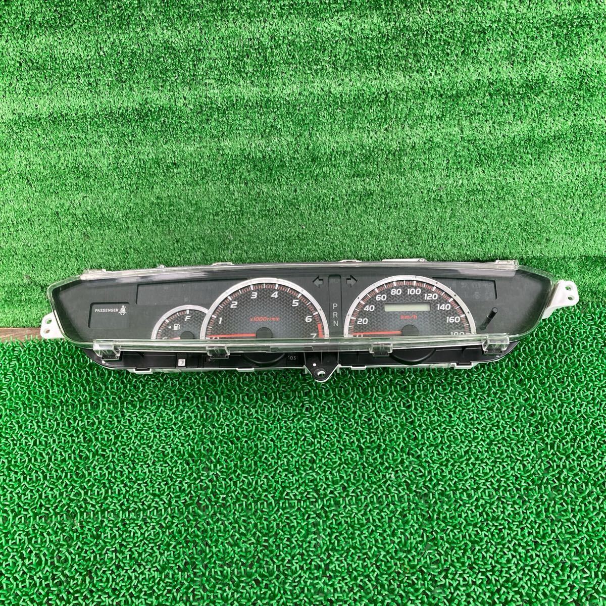 ヴォクシー (Toyota / トヨタ) AZR60 純正 スピードメーター 83800-28A40-1 AZR60 AZR65(FAZR60-FR708-8P8-02)拍卖