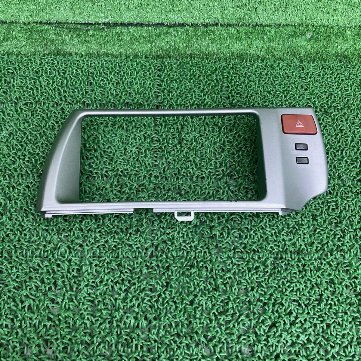 ラクティス (Toyota / トヨタ) SCP100 純正 ナビパネル SCP105 NCP100 NCO105(FSCP100-FR707-209-06)拍卖