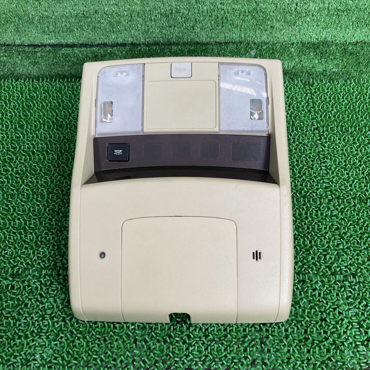 エルグランド (Nissan / 日産) ME51 純正 ルームライト ルームランプ 室内灯 E51 MNE51 NE51(FME51-FR708-QX1-11)拍卖