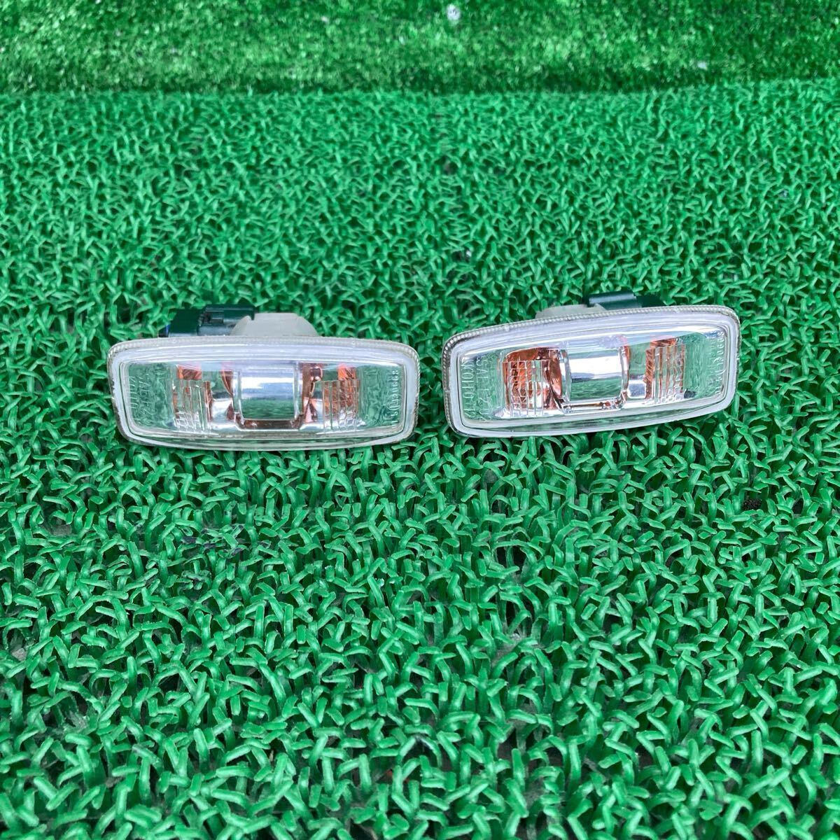 ウイングロード (Nissan / 日産) Y12 純正 ウインカーライトシグナルライト Y12 NY12 JY12(FY12-FR707-K23-09)拍卖