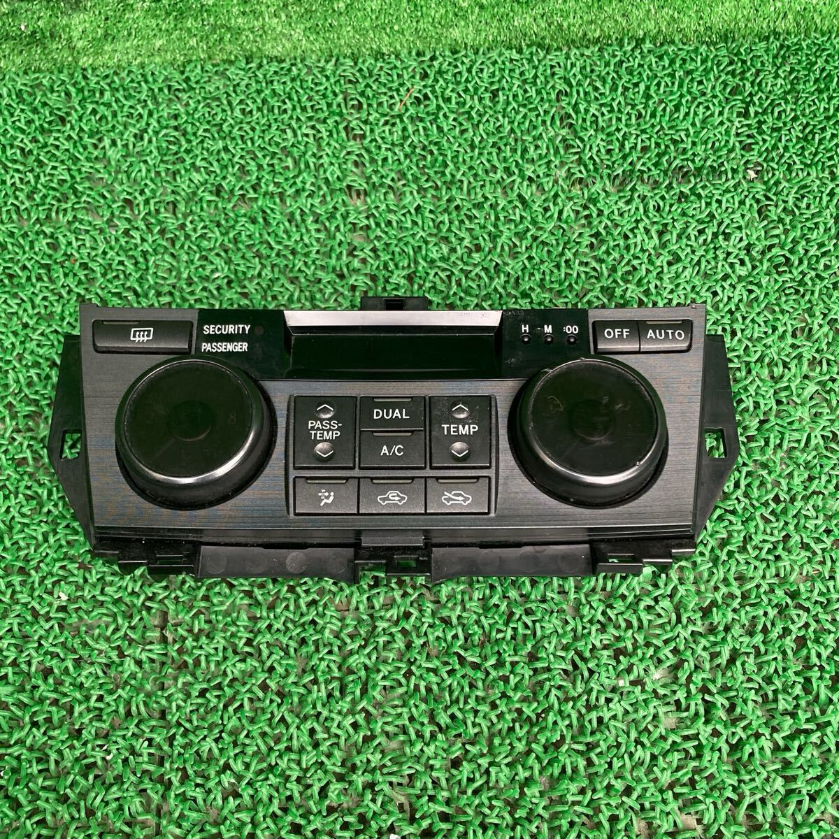 マークXジオ (Toyota / トヨタ) ANA10 純正 エアコンスイッチ ANA10 ANA15 GGA10(FANA10-R706-070-07)拍卖