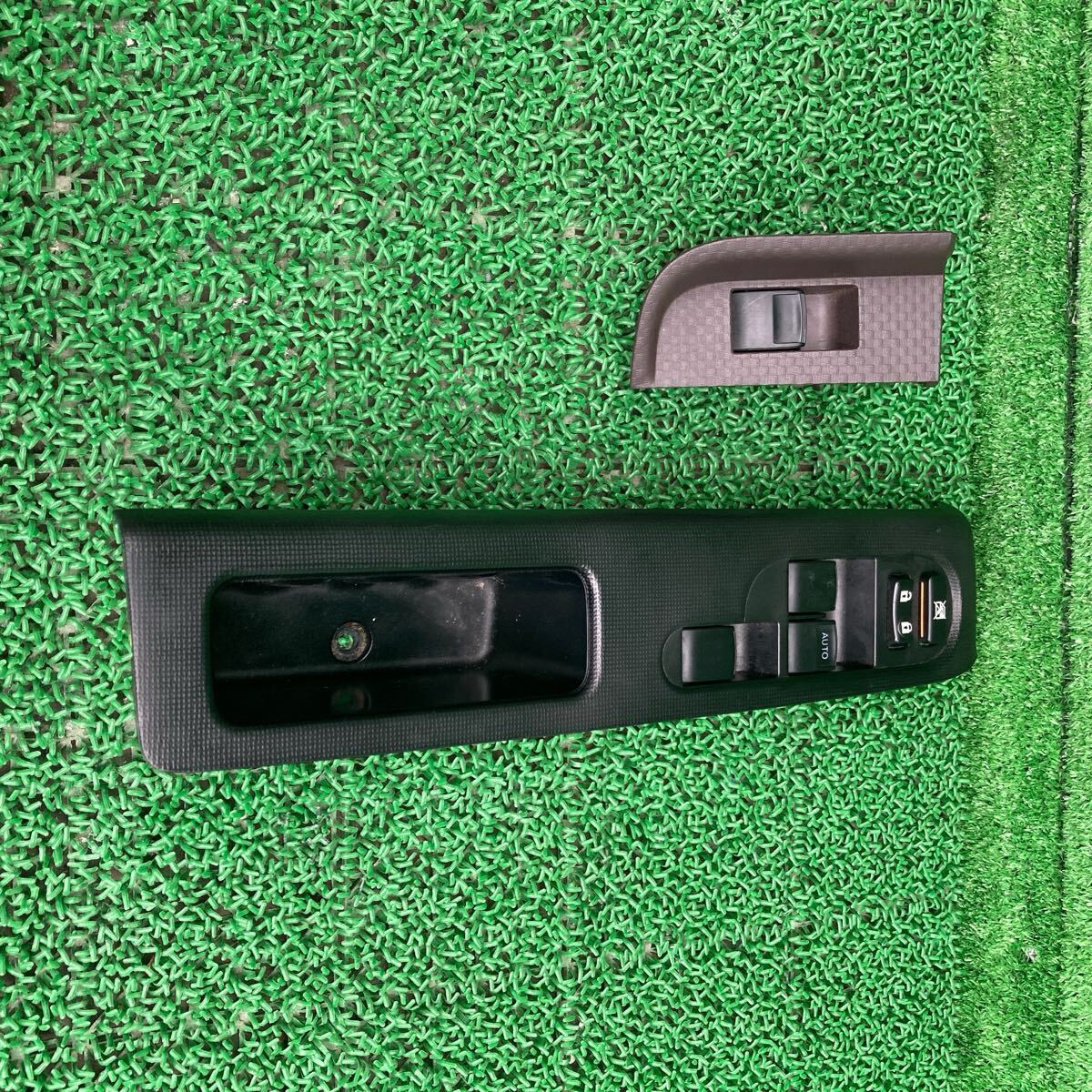 スペイド (Toyota/トヨタ) NCP141 純正 パワーウインドウスイッチ NSP140 NSP141 NSP145 NCP140 NCP145(FNCP141-FR707-070-04)拍卖