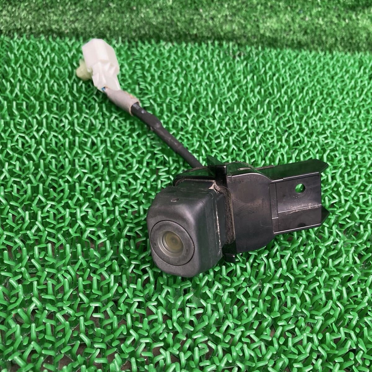 モビリオスパイク (Honda / ホンダ) GK2 純正 バックカメラ VCB-H60 39530-SEY-0031 GK1(FGK2-FR708-10)拍卖