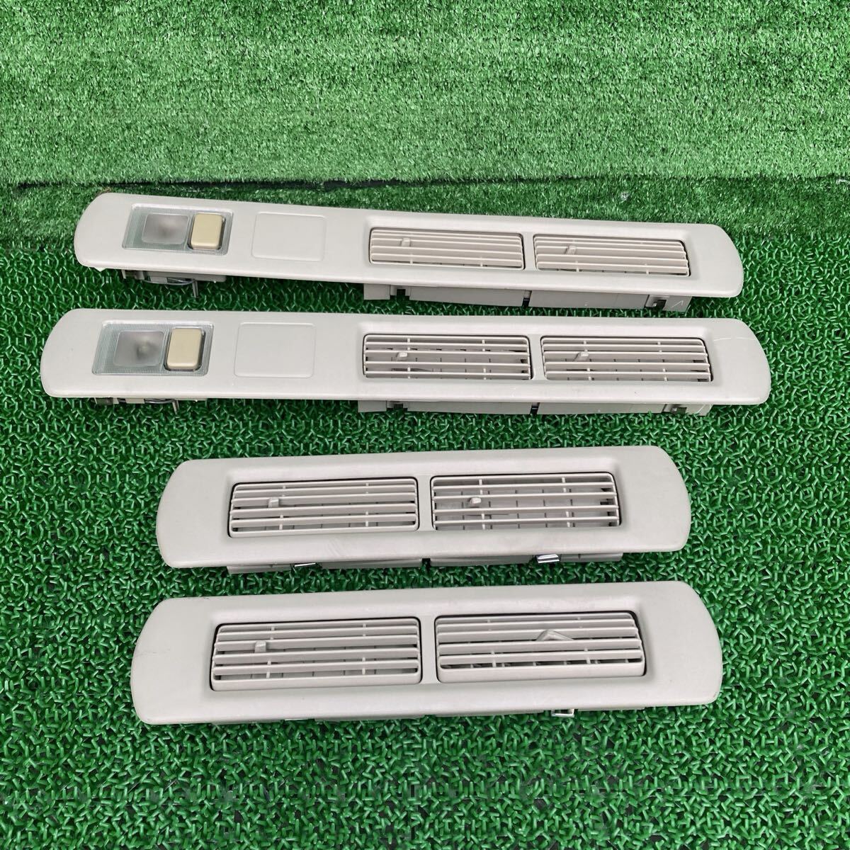 エルグランド (Nissan / 日産) E51 純正 エアコン吹き出し口 E51 MNE51 ME51 NE51(FE51-FR708-K23-15)拍卖