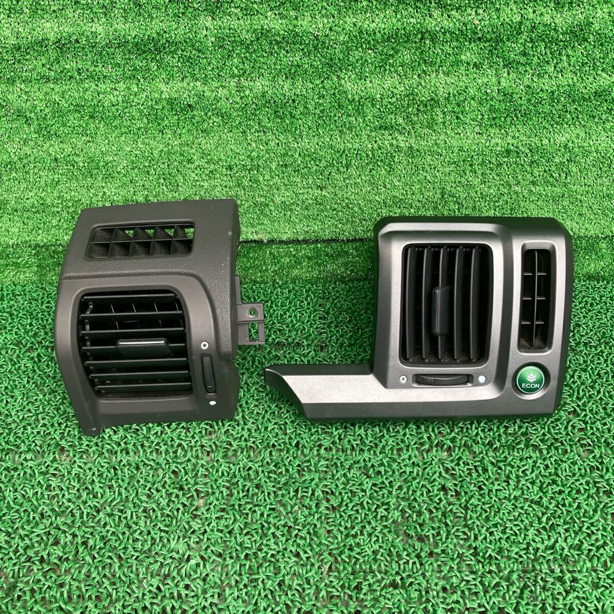 ステップワゴン (Honda / ホンダ) RK1 純正 エアコン吹き出し口 RK2 RK3 RK4(FRK1-R706-NH704M-07)拍卖