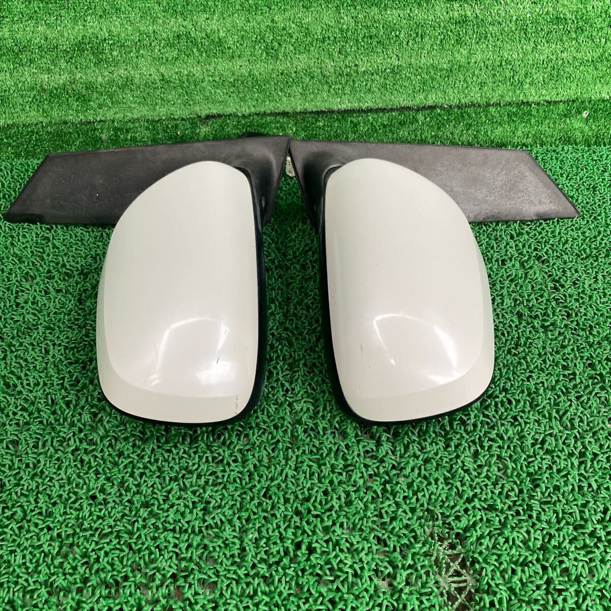 ウィッシュ (Toyotaトヨタ) ZNE10G 純正 サイドミラードアミラー左右セット ZNE11 ZNE14 ANE10 ANE11 ANE15(FZNE10G-FR707-070-03)拍卖