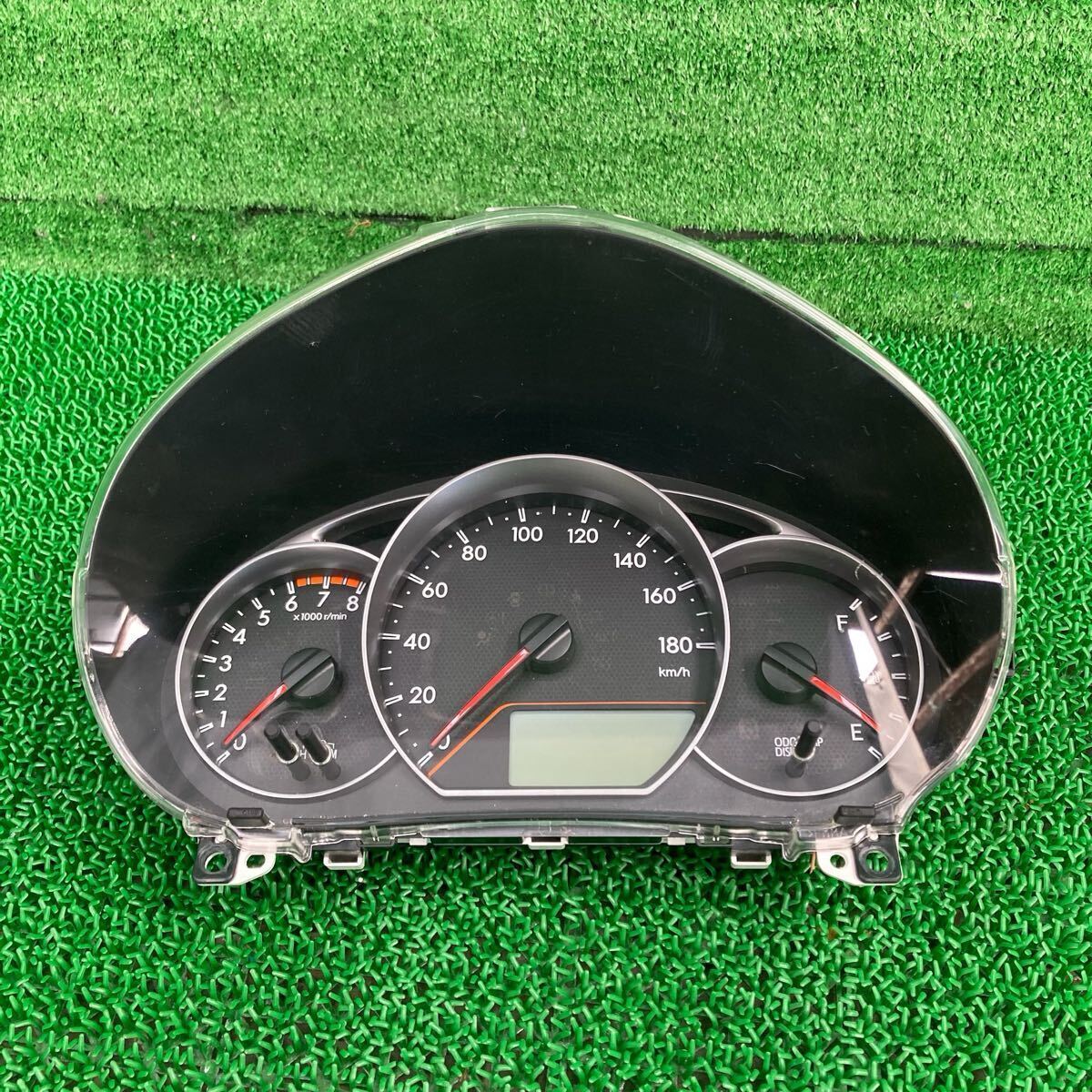 ラクティス (Toyota / トヨタ) NCP122 純正 スピードメーター 10.8万km NSP120 NSP125 NCP120 NCP125(FNCP122-FR708-8V9-03)拍卖