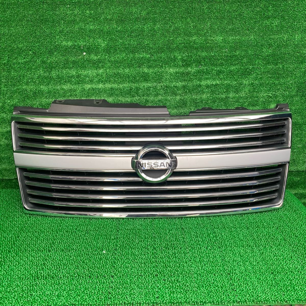 エルグランド (Nissan / 日産) E51 純正 フロントグリル E51 MNE51 ME51 NE51(FE51-FR708-K23-20)拍卖