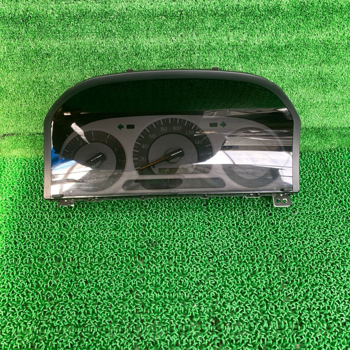クラウンエステート (Toyota / トヨタ) JZS175W 純正 スピードメーター 83800-30850 JZS171W JZS173W GS171W(FJZS175W-FR709-2FQ-01)拍卖