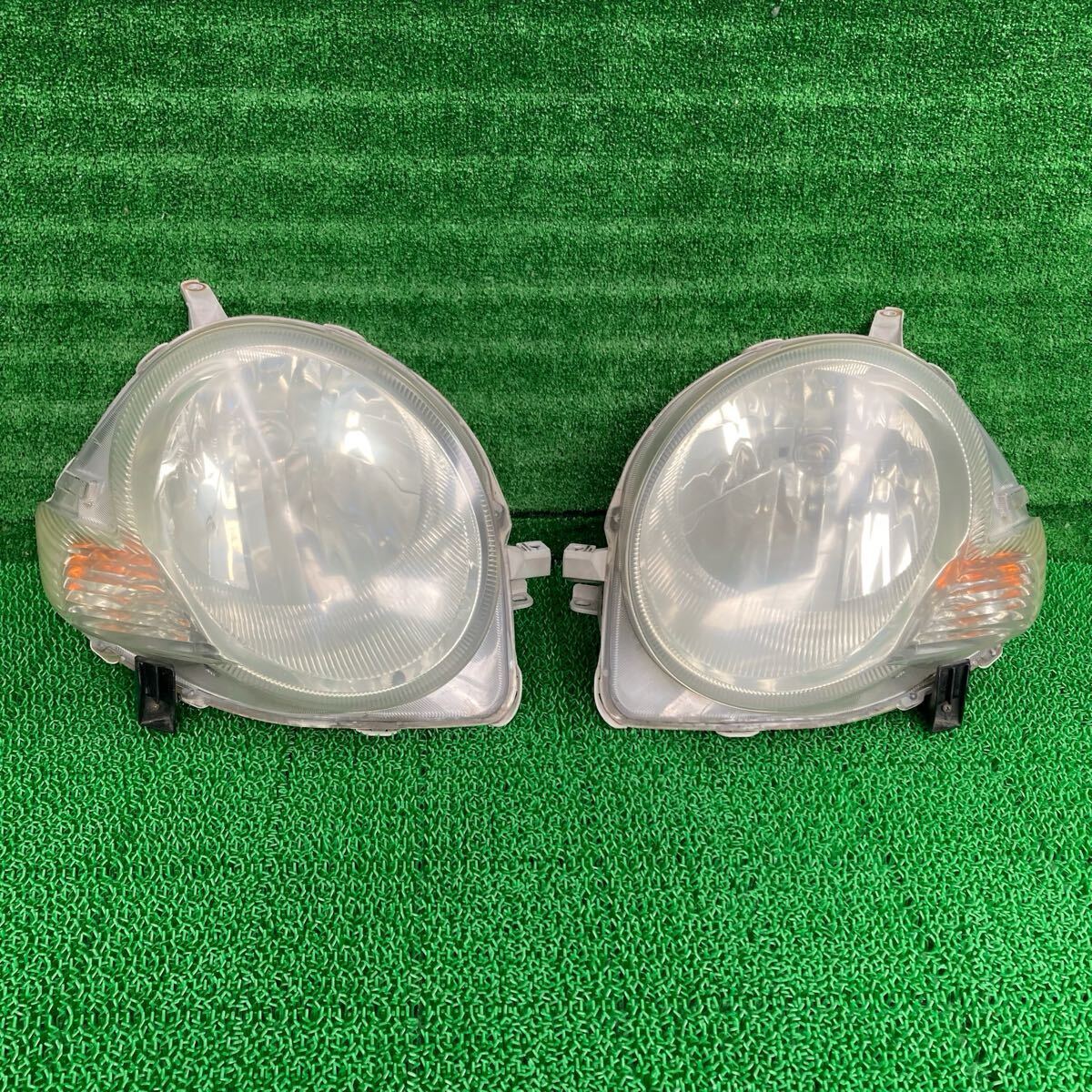 シェンタ (Toyota / トヨタ) NCP81G 純正 ヘッドライト ヘッドランプ左右セット NCP80 NCP81 NCP85(FNCP81G-FR708-1E7-01)拍卖