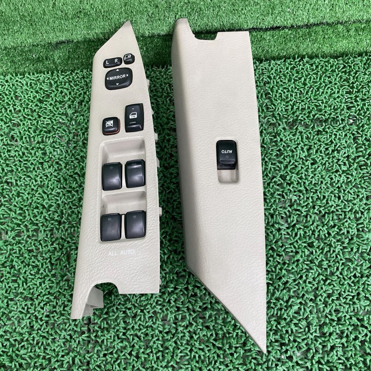 アイシス (Toyota / トヨタ) ZGM10 純正 パワーウインドウスイッチ ANM10 ANM15 ZGM10 ZGM11 ZGM15(FZGM10-FR706-1F7-08)拍卖