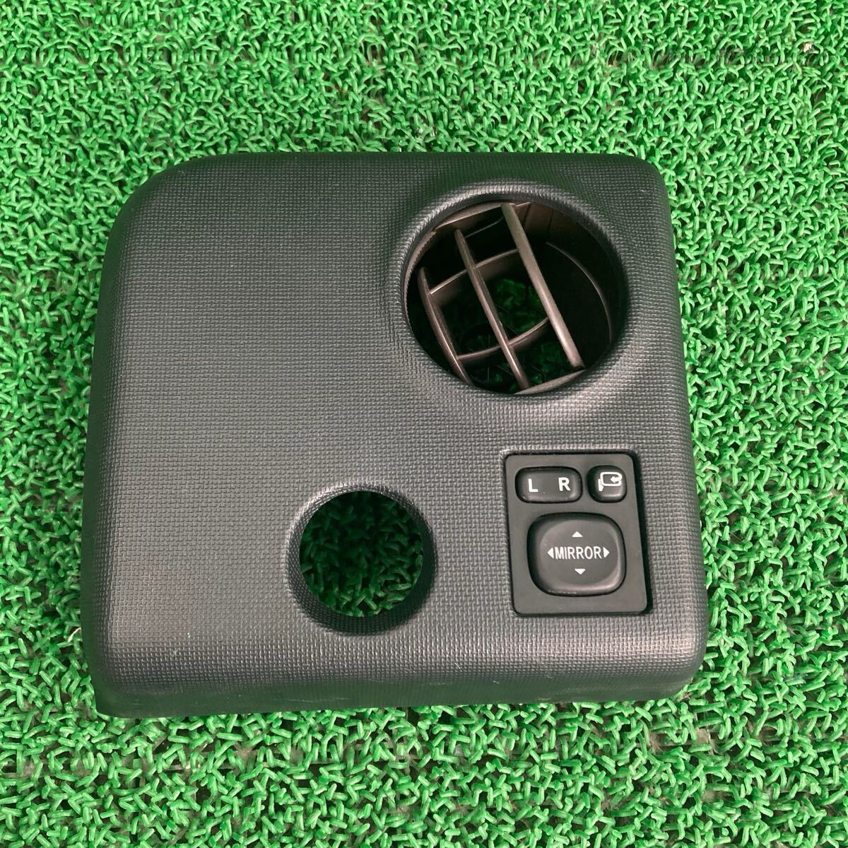 スペイド F (Toyota / トヨタ) NCP141 純正 サイドミラードアミラースイッチコントローラー NCP145 NSP140(FNCP141-FR706-009-07)拍卖