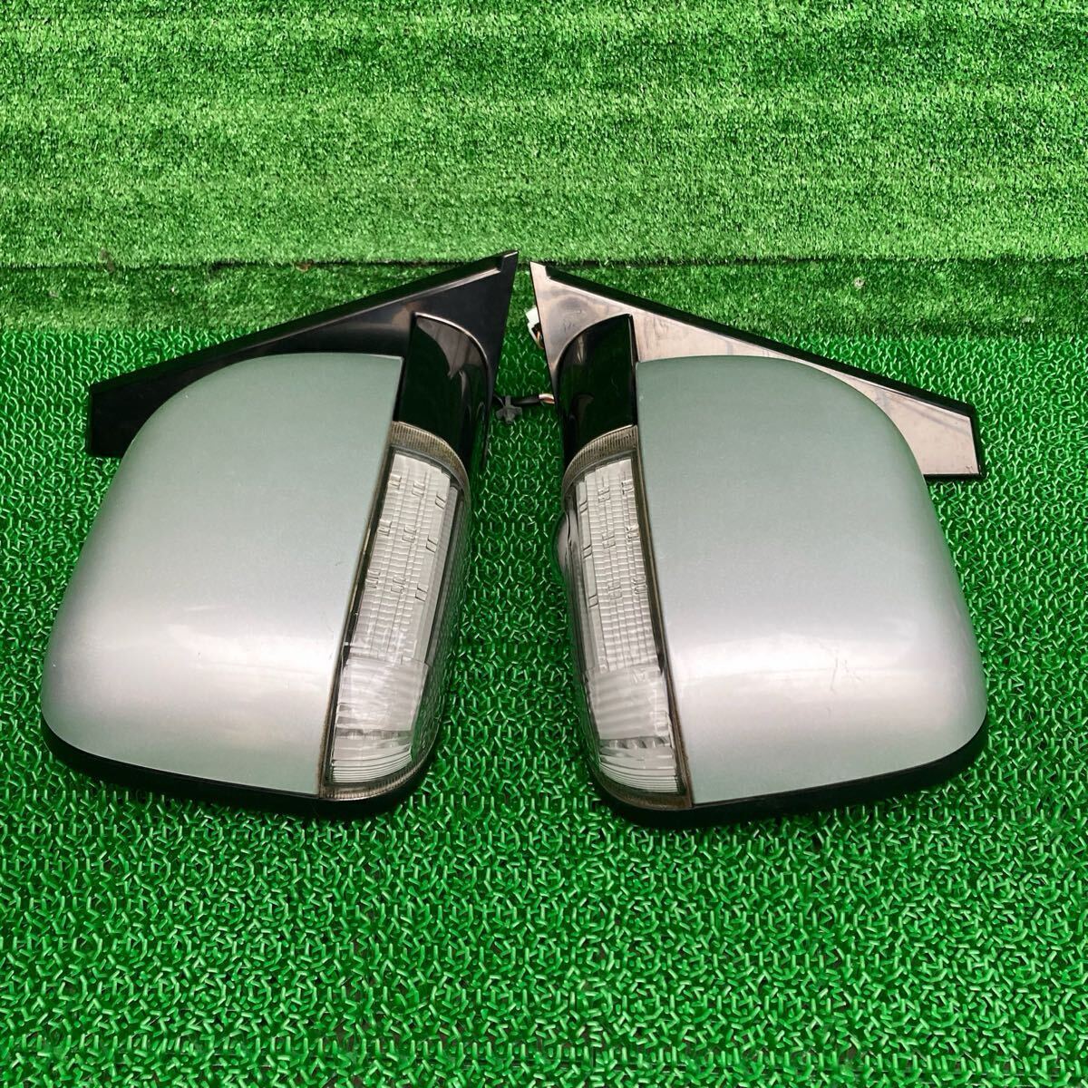 デリカD:5 (Mitsubishi / 三菱) CV4W 純正 サイドミラードアミラー左右セット CV1W CV2W CV5W(FCV4W-FR708-A19A75-02)拍卖