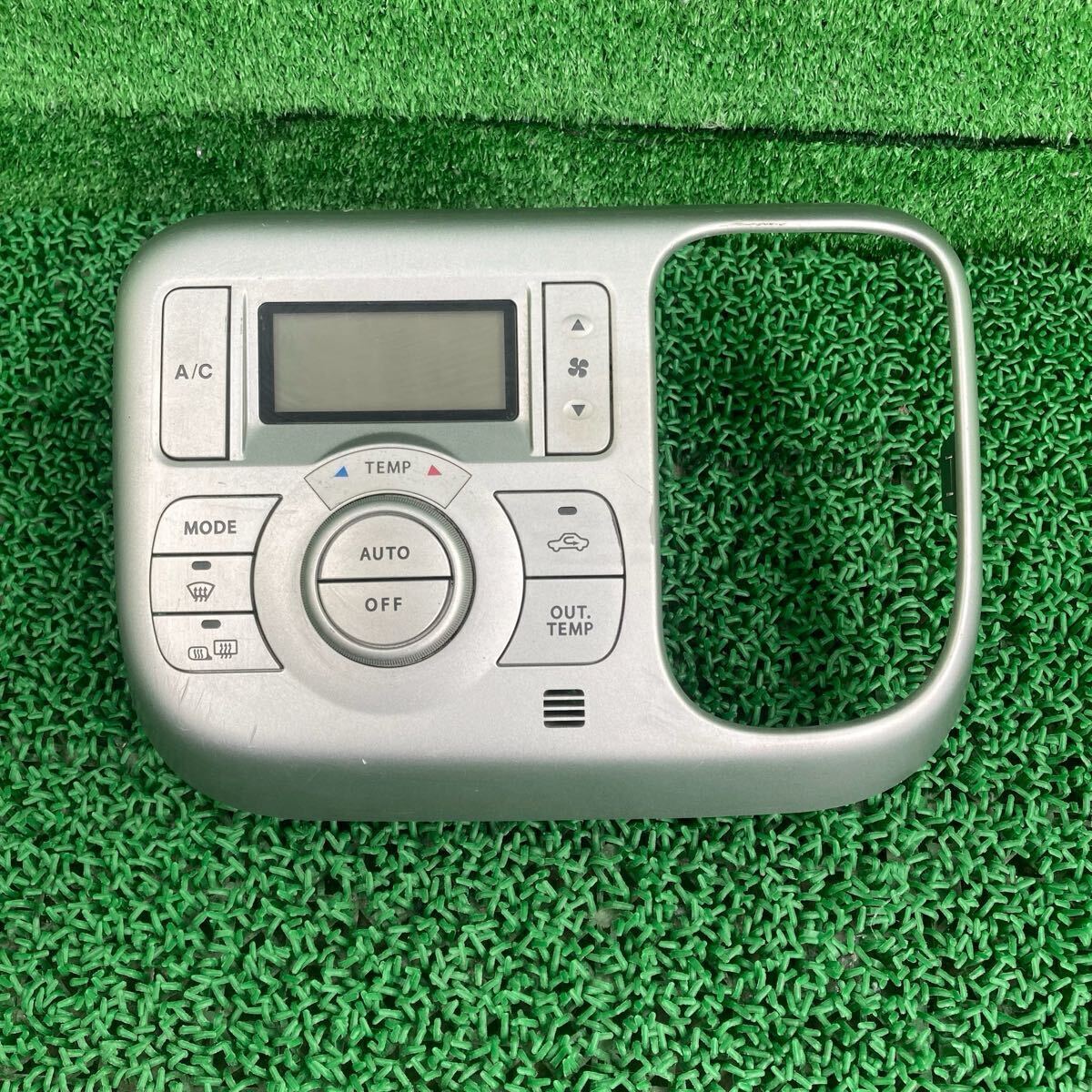 モコ (Nissan / 日産) MG22S 純正 シフトパネル エアコンスイッチ MF22S(FMG22S-FR707-ZEP-03)拍卖