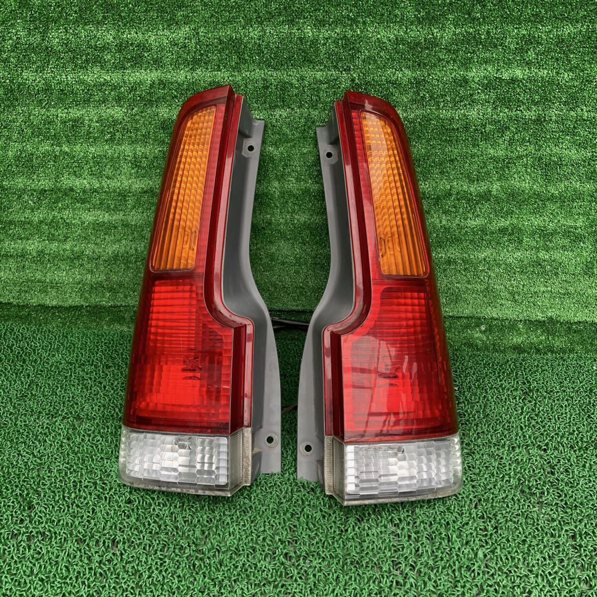 ライフ (Honda / ホンダ) JB1 純正 テールライトテールランプ JB5 JB6 JB8(FJB1-FR706-03)拍卖