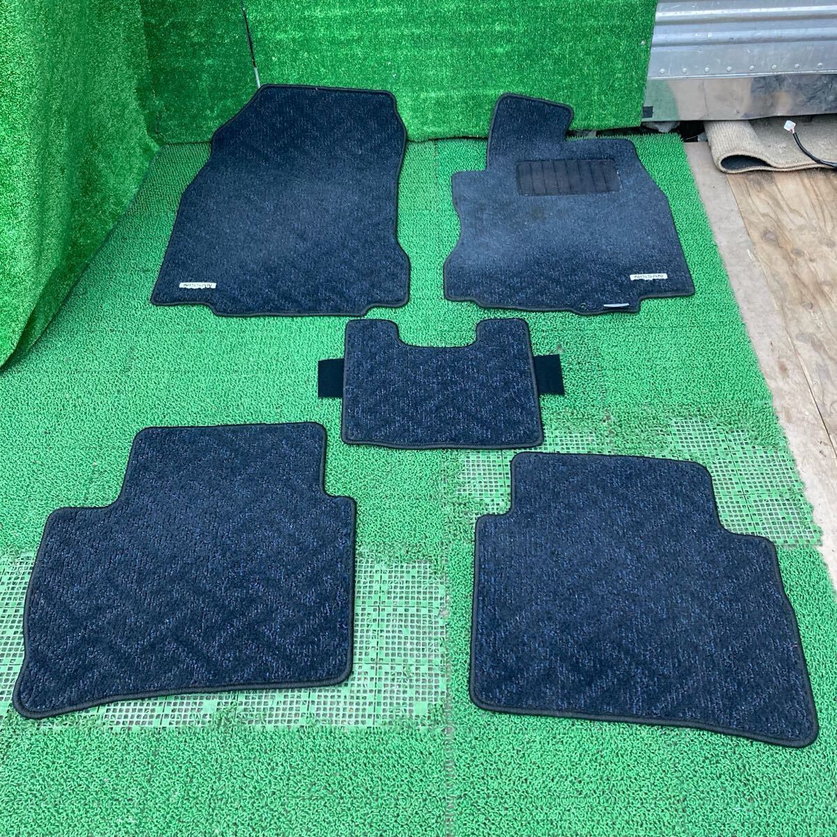 ウイングロード (Nissan / 日産) Y12 純正 フロアマット Y12 NY12 JY12(FY12-FR707-K23-10)拍卖