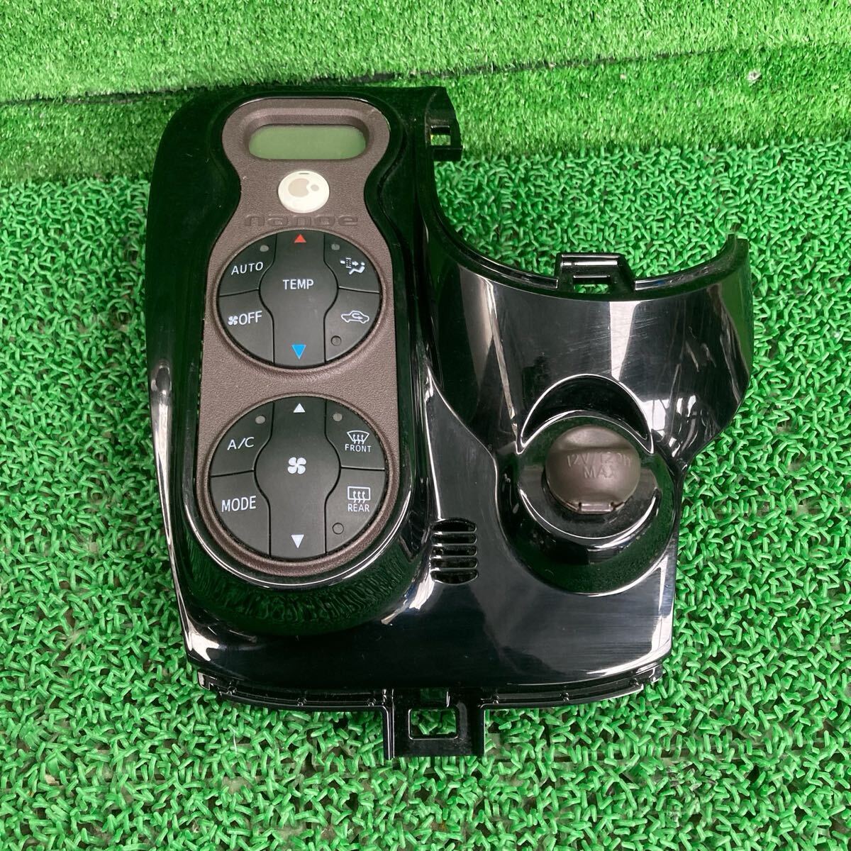 スペイド (Toyota/トヨタ) NCP141 純正 シフトパネル エアコンスイッチ NSP140 NSP141 NSP145 NCP140 NCP145(FNCP141-FR707-1F7-04)拍卖