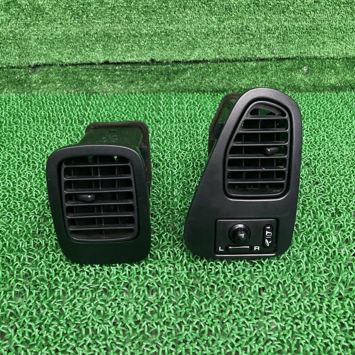 テラノレグラス (Nissan / 日産) JRR50 純正 エアコン吹き出し口 JTR50 JLR50 JLUR50 JRR50(FJRR50-FR709-WK0-07)拍卖