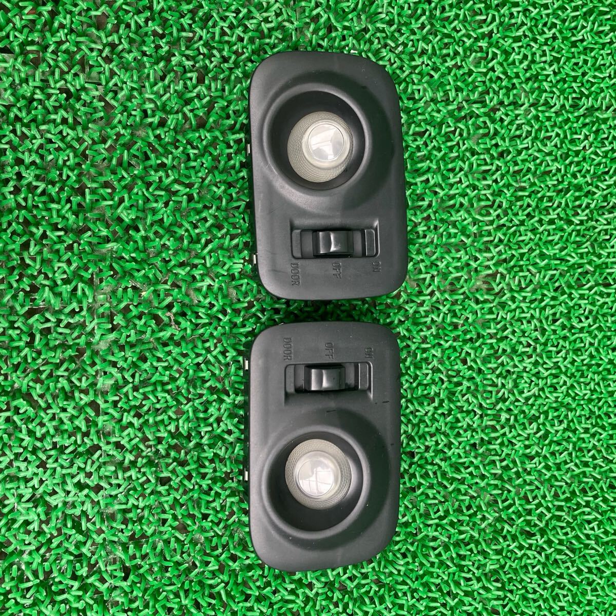 bB (Toyota / トヨタ) QNC20 純正 ルームライト ルームランプ 室内灯 QNC21 QNC25(FQNC20-FR709-S30-12)拍卖