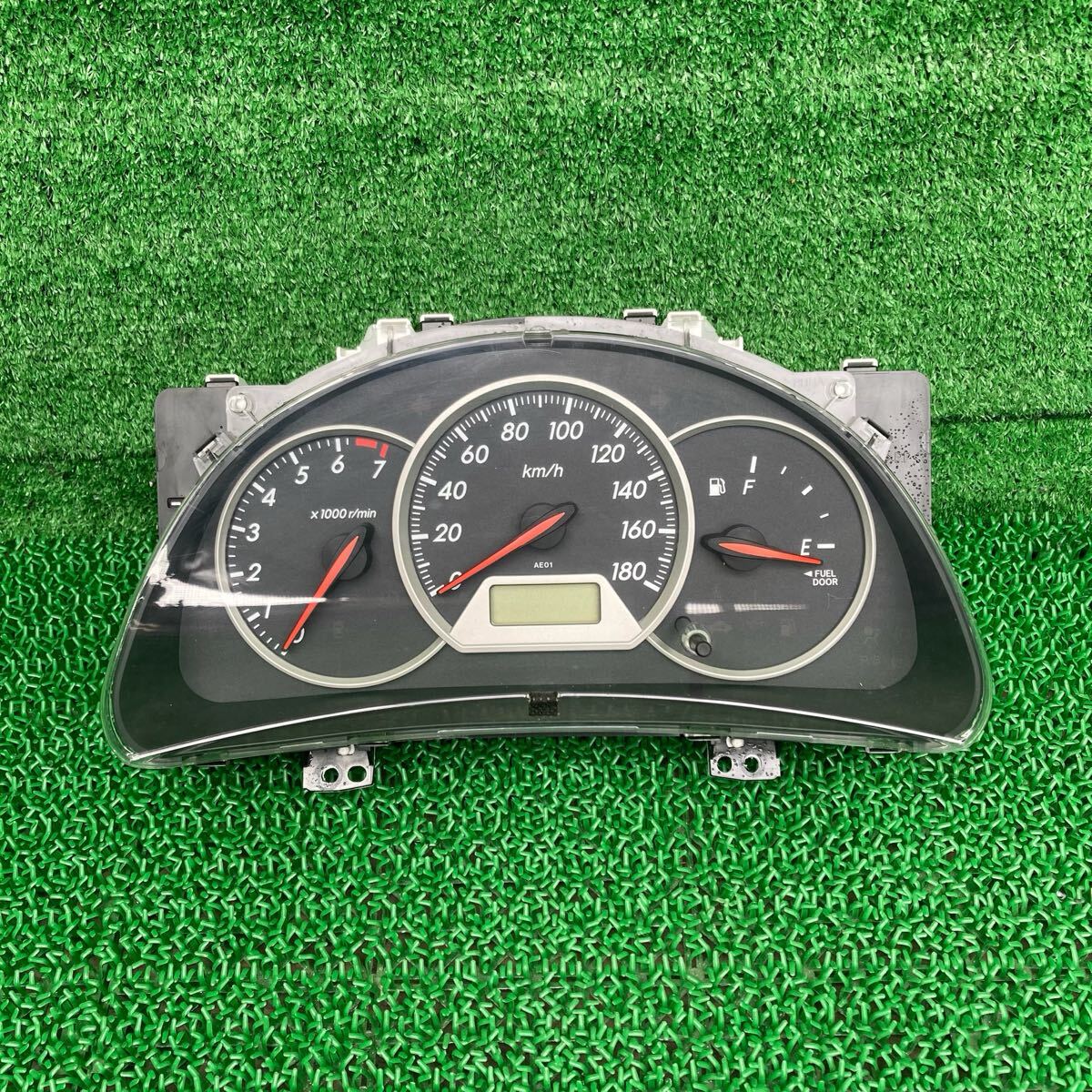 ウィッシュ (Toyota / トヨタ) ZNE10G 純正 スピードメーター 186343km ZNE10G ZNE14G ANE10G ANE11W(FZNE10G-FR709-8S6-04)拍卖