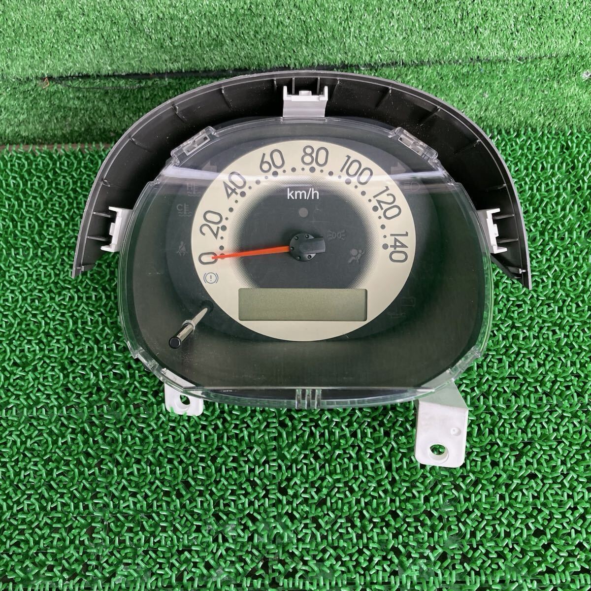 エッセ (Daihatsu / ダイハツ) L235S 純正 スピードメーター B2K60B L245S(FL235S-FR708-541-04)拍卖