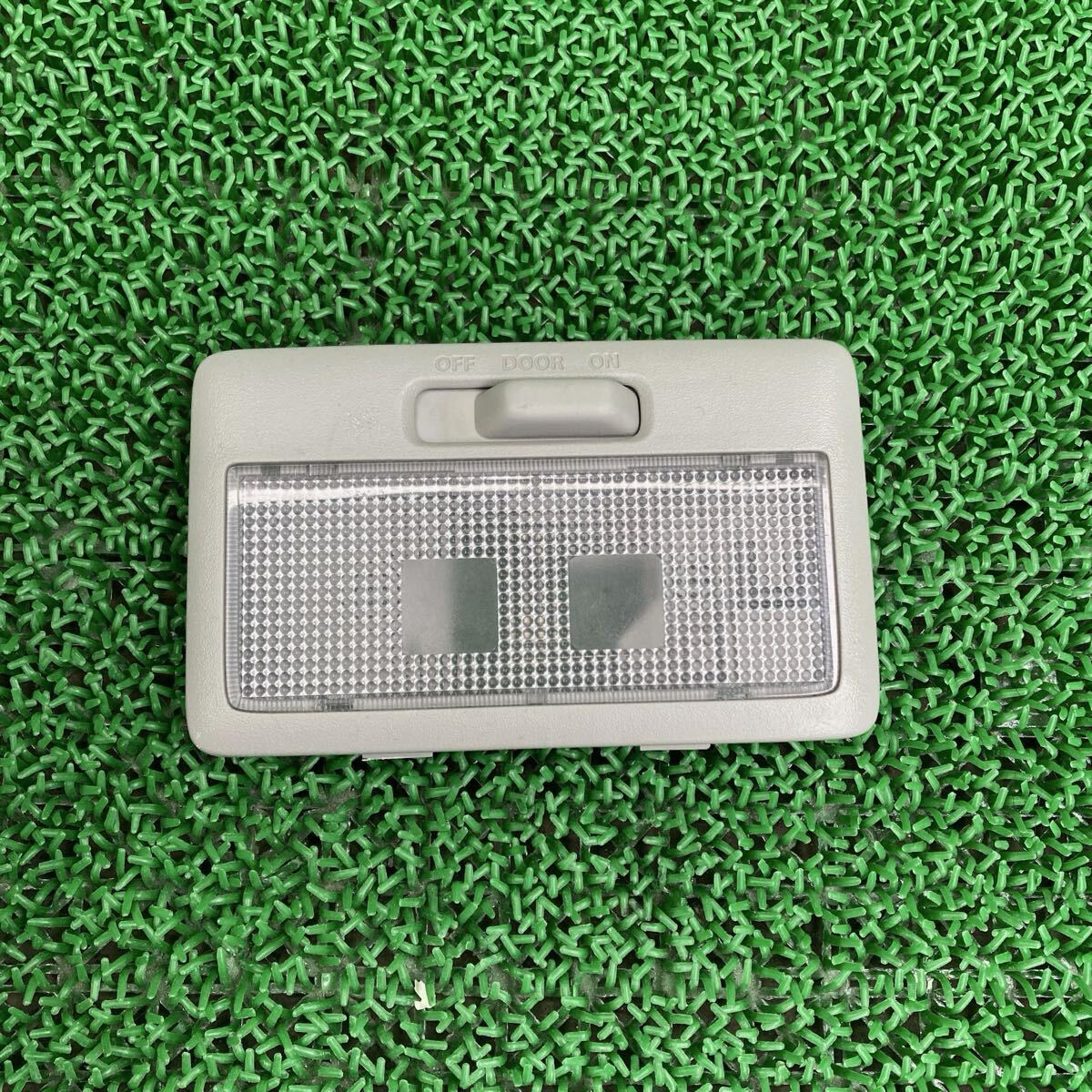 パレット (Suzuki / スズキ) MK21S 純正 ルームライト ルームランプ 室内灯 -(FMK21S-FR709-ZDK-09)拍卖