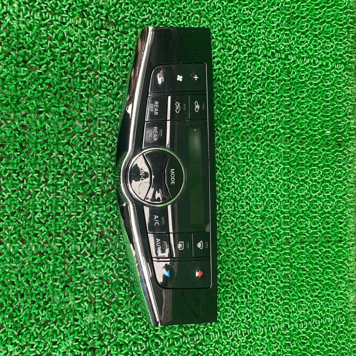 セレナ (Nissan / 日産) HC26 純正 エアコンスイッチ NC26 FPC26 FNPC26 HC26 HFC26 FNC26 FC26(FHC26-FR708-QAB-04)拍卖