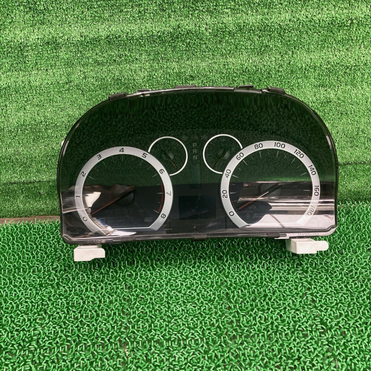 ヴェルファイア2.4z (Toyota / トヨタ) ANH25W 純正 スピードメーター 168213km ANH20 GGH20 GGH25(FANH25W-FR708-202-03)拍卖