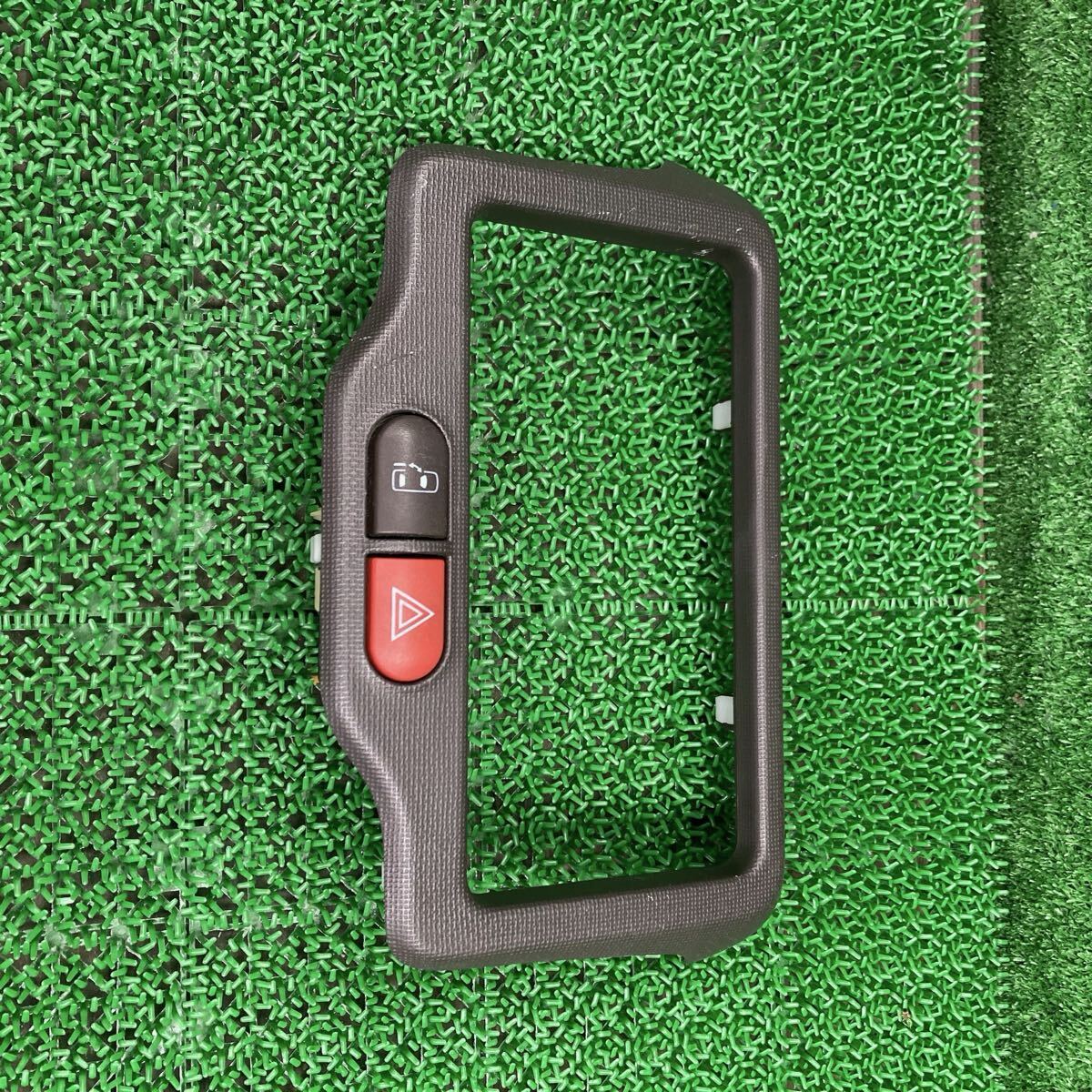 スペイド (Toyota /トヨタ) NCP141 純正 ナビパネル NSP140 NSP141 NSP145 NCP140 NCP145(FNCP141-FR708-9AF-08)拍卖