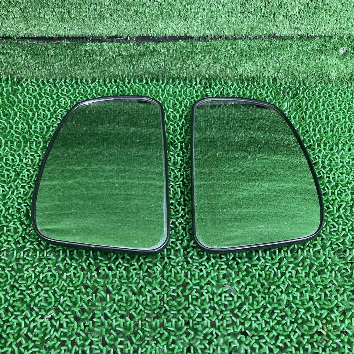 ティーダ (Nissan / 日産) C11 純正 サイドミラードアミラーレンズ C11 NC11 JC11(FC11-FR708-C42-02)拍卖