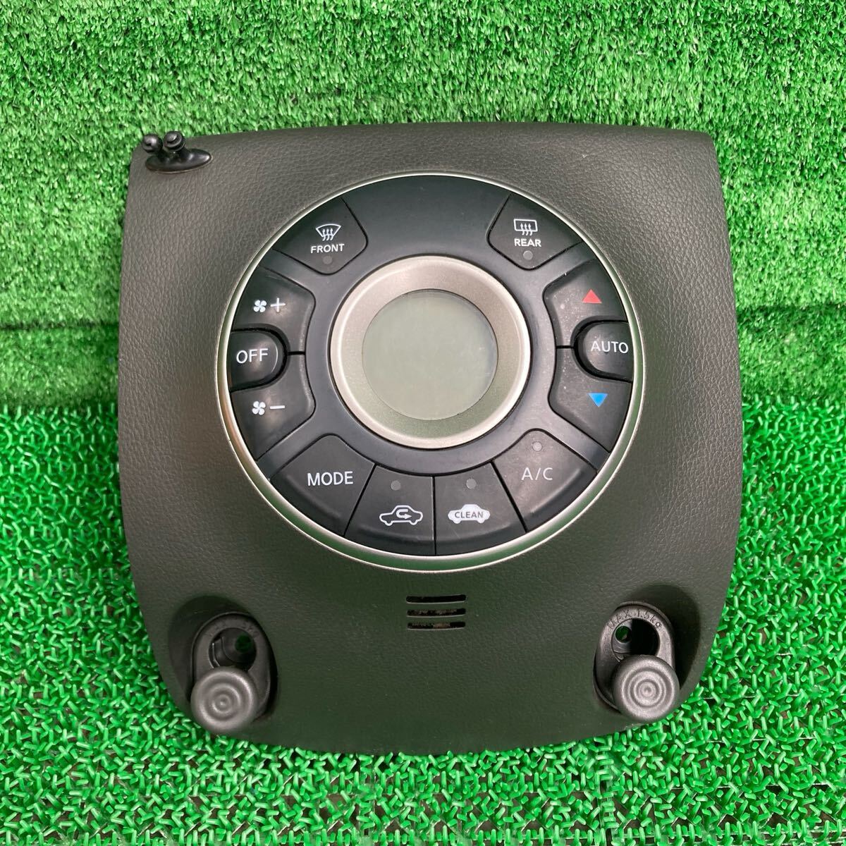 キューブ (Nissan / 日産) Z12 純正 エアコンスイッチ NZ12(FZ12-FR708-K23-06)拍卖