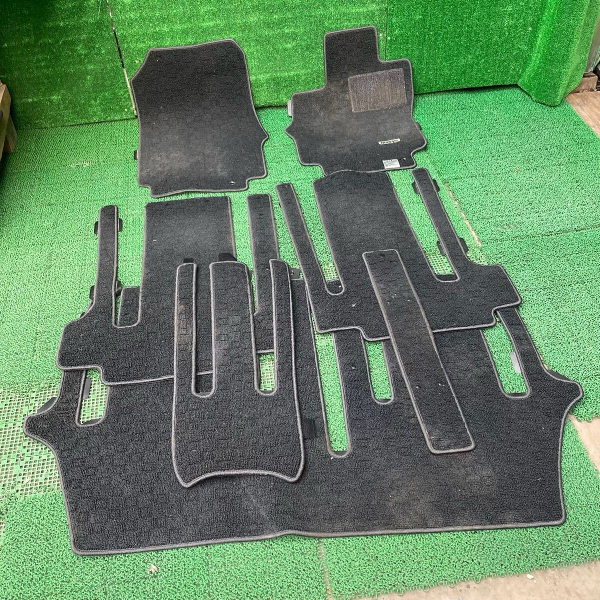 セレナ (Nissan / 日産) CC25 純正 フロアマット C25 CC25 NC25 CNC25(FCC25-FR708-L42-11)拍卖