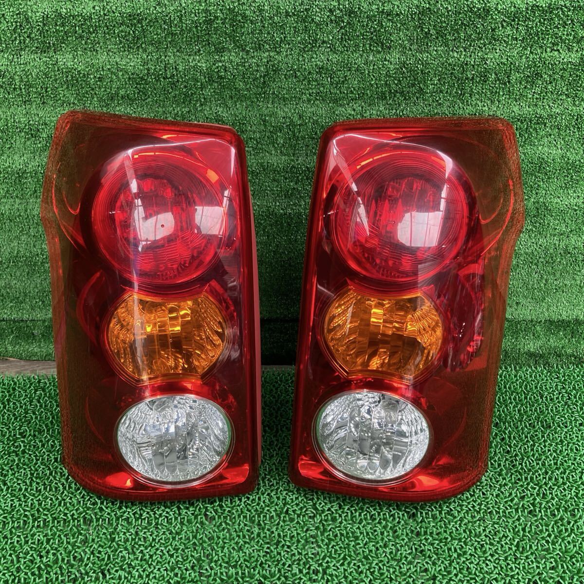 ラウム (Toyota / トヨタ) NCZ20 純正 テールライトテールランプ NCZ25(FNCZ20-FR708-6T4-02)拍卖