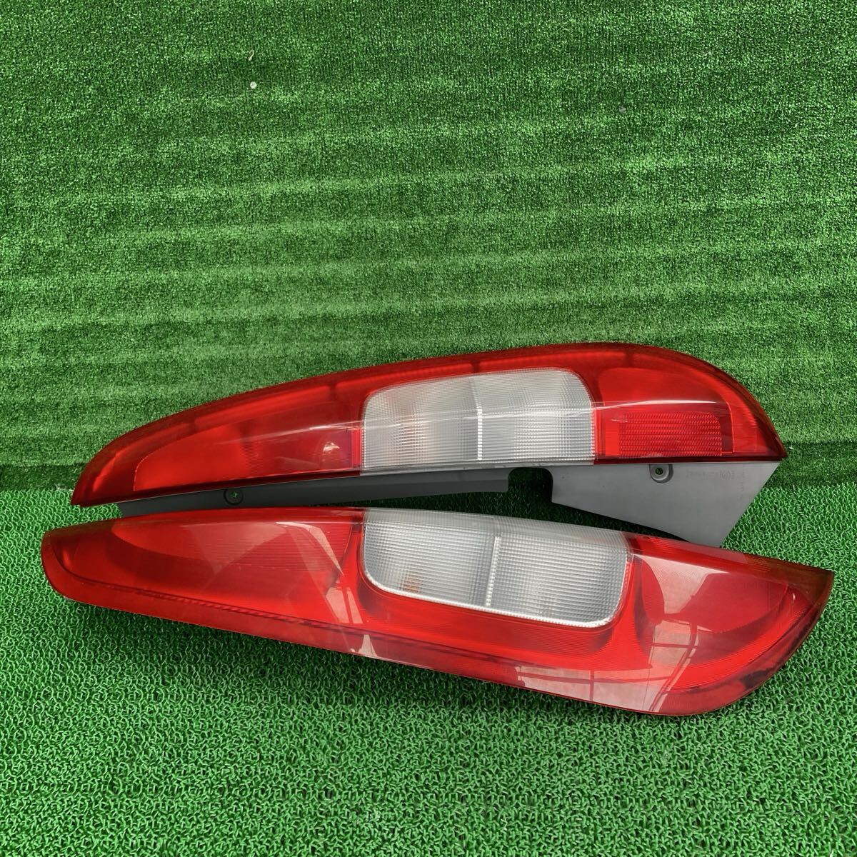 ライフ (Honda / ホンダ) JB7 純正 テールライトテールランプ JB5 JB6 JB8(FJB7-FR709-02)拍卖