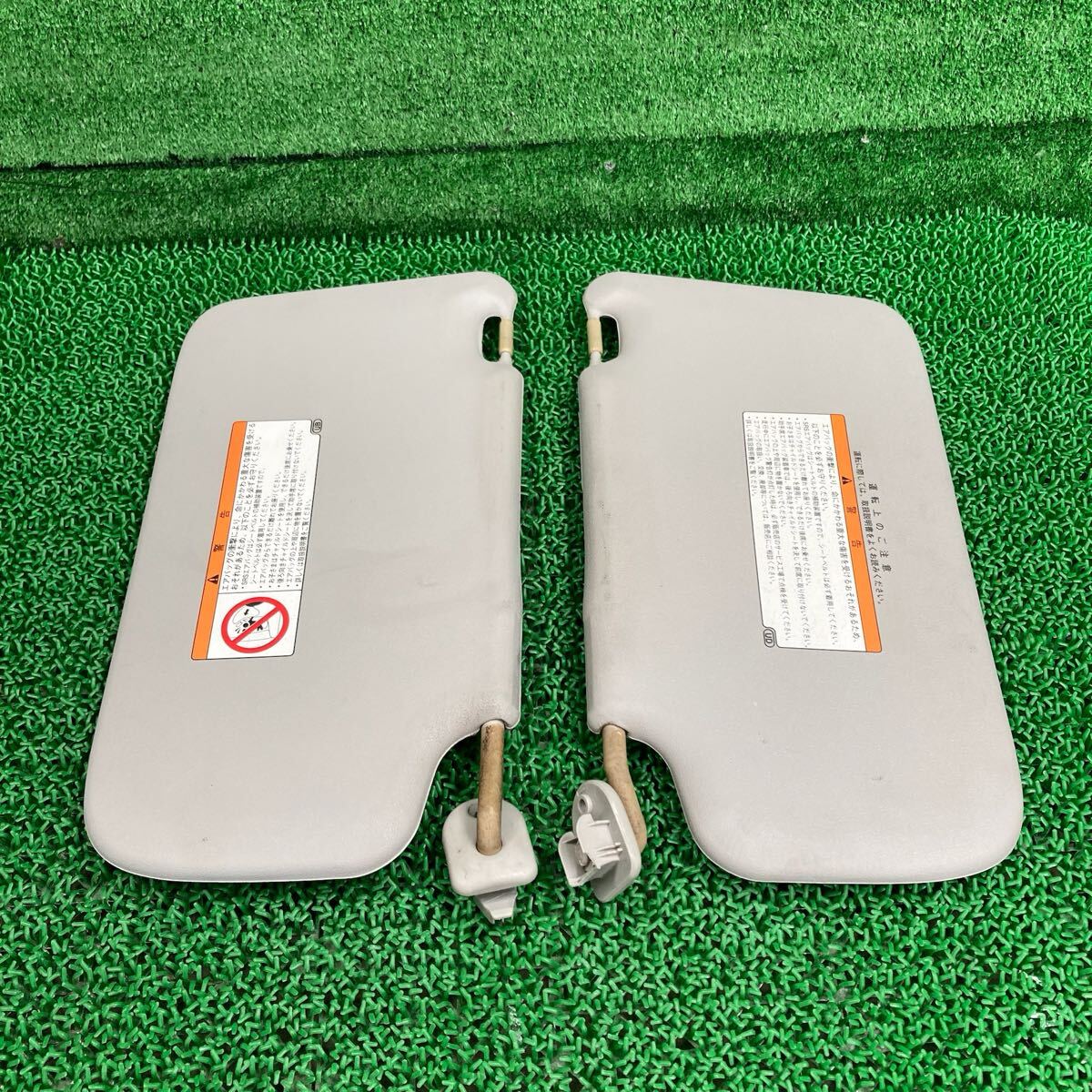 ワゴンR (Suzuki / スズキ) MH21S 純正 サンバイザー MH22S(FMH21S-FR709-Z2S-07)拍卖