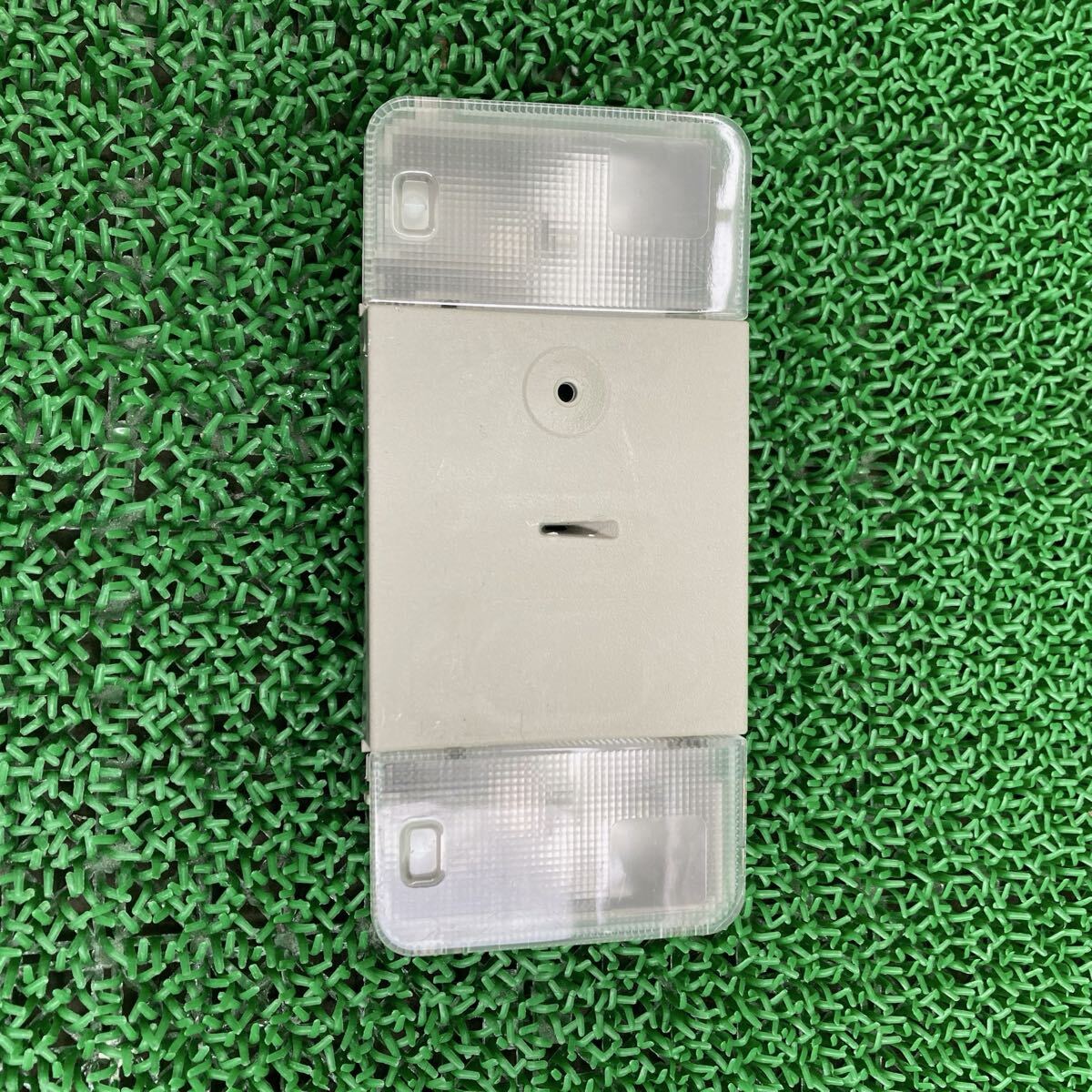 ティーダ (Nissan / 日産) C11 純正 ルームライト ルームランプ 室内灯 NC11 JC11(FC11-FR709-B20-07)拍卖