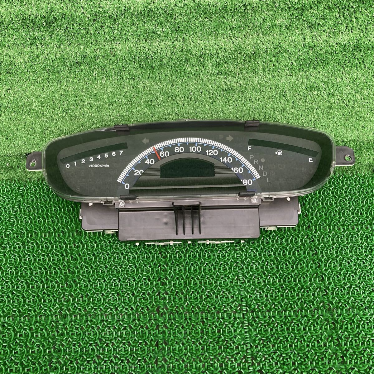 フリード (Honda / ホンダ) GB3 純正 スピードメーター 78100-9010 GB4(FGB3-FR707-6G0-R539P-03)拍卖