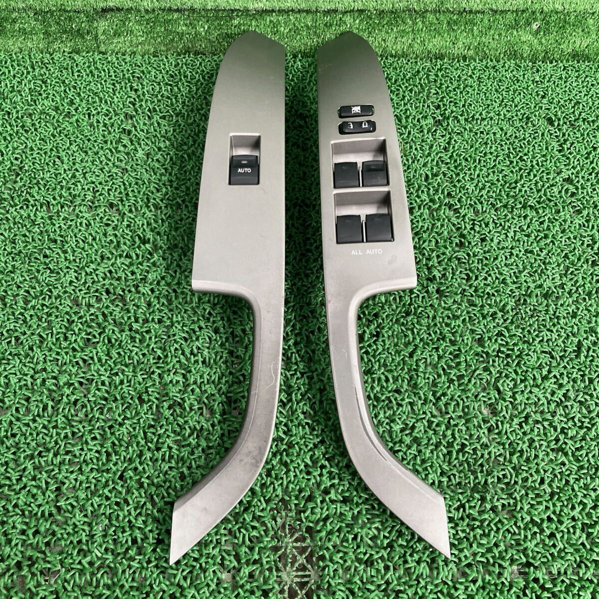 エスティマ (Toyota / トヨタ) ACR50 純正 パワーウインドウスイッチ ACR55 GSR50 GSR55 AHR20(FACR50-FR708-202-03)拍卖