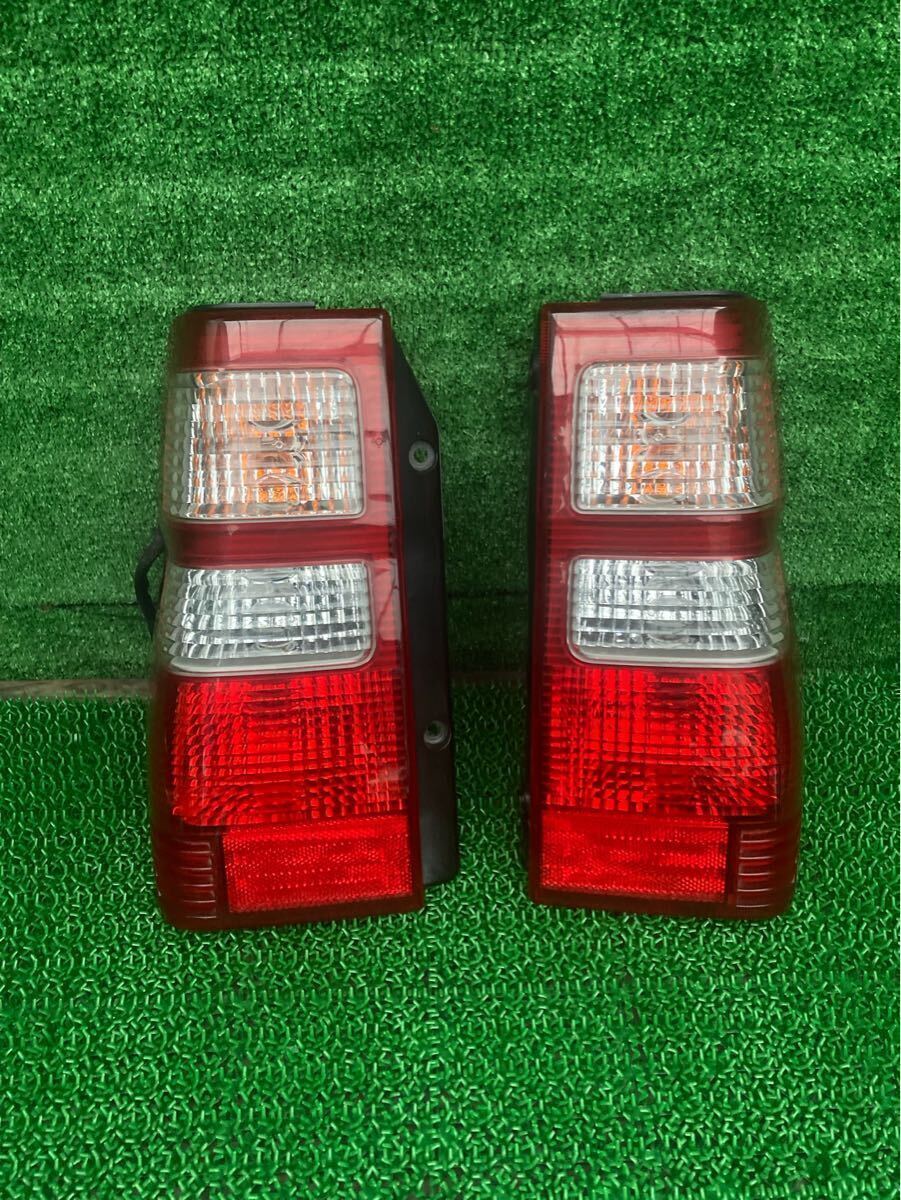 パジェロミニ (Mitsubishi / 三菱) H58A 純正 テールライトテールランプ H53A(FH58A-FR708-A26-01)拍卖